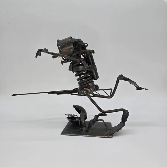 Vintage 1971 K Moore Scrap Metal Diver Sculpture Spear Pearl Signed Art - Picture 6 of 16